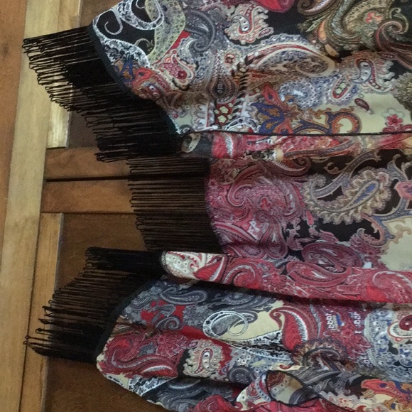 E & K clothing kimono. - Picture 5 of 7